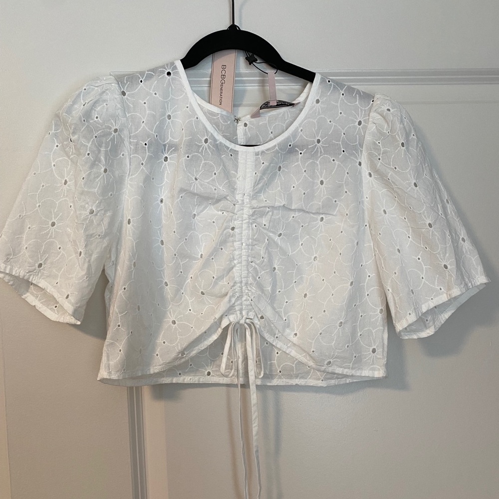 NWT - BCBGeneration Ruched Front Crop Top - Picture 2 of 4